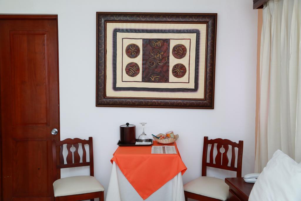 Hotel Los Jardines Santiago De Los Caballeros Ngoại thất bức ảnh