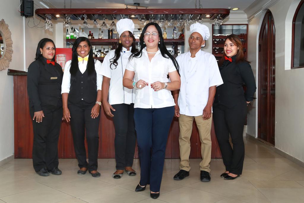 Hotel Los Jardines Santiago De Los Caballeros Ngoại thất bức ảnh