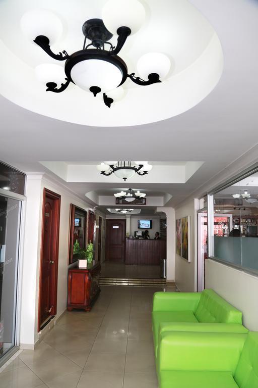 Hotel Los Jardines Santiago De Los Caballeros Ngoại thất bức ảnh