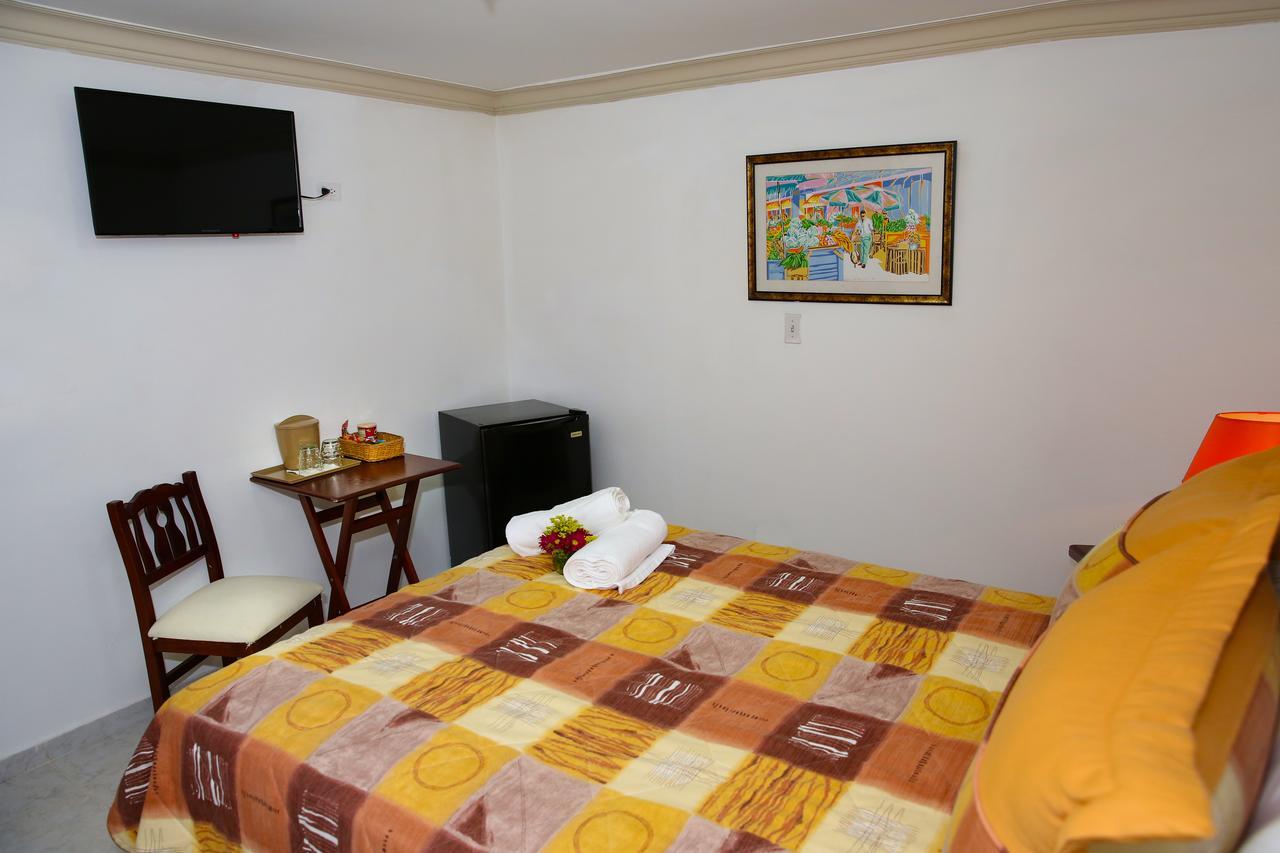 Hotel Los Jardines Santiago De Los Caballeros Ngoại thất bức ảnh